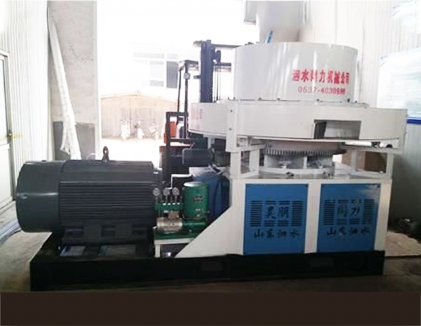 小麥稭(jie)稈壓塊(kuai)機